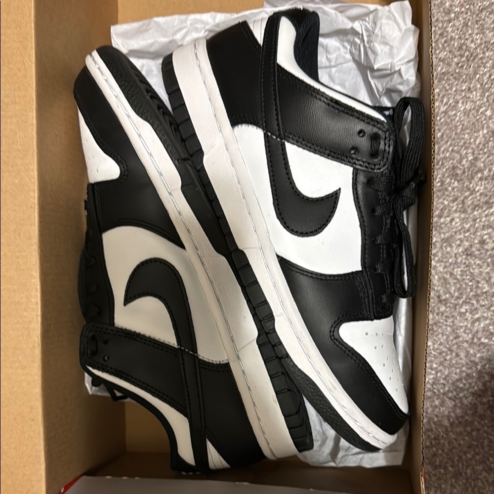 Nike Black and White Athletic Shoes